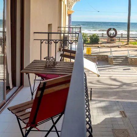 Primer De Maig By Interhome Lejlighed Sitges