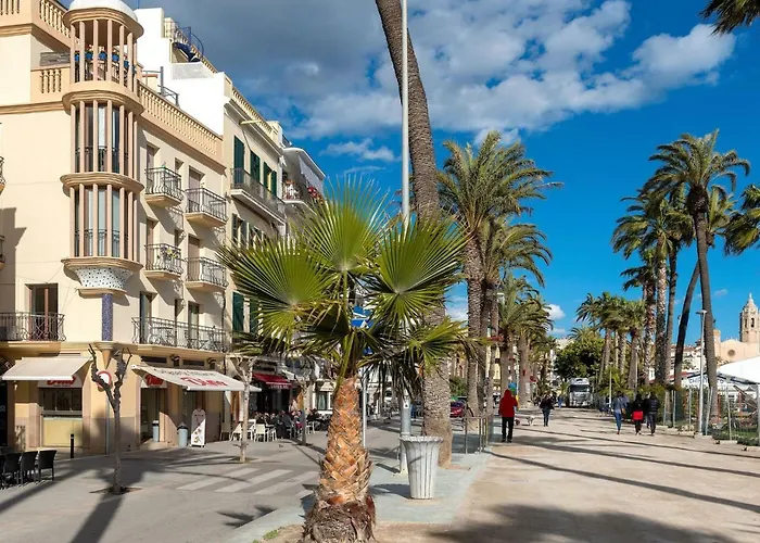 Primer De Maig By Interhome Sitges